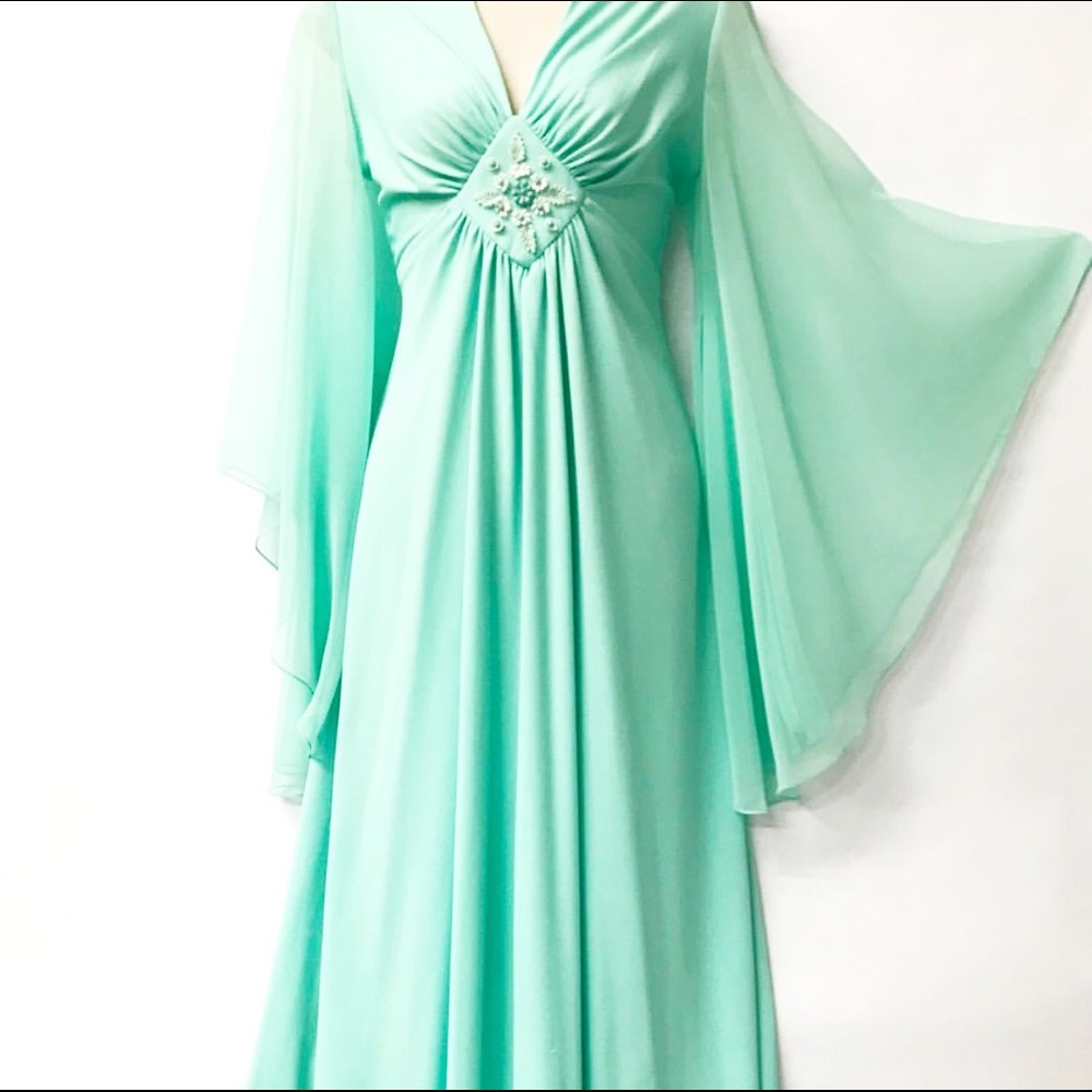 Seafoam Dreamin’ Vintage VTG Gown
